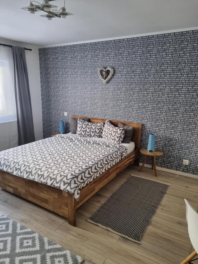 Dream Apartment Petrosani Bagian luar foto