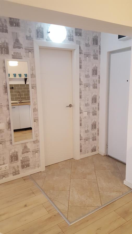 Dream Apartment Petrosani Bagian luar foto